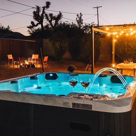 Minutes To Jt National Park, Hot Tub & Game Room Joshua Tree Exterior photo