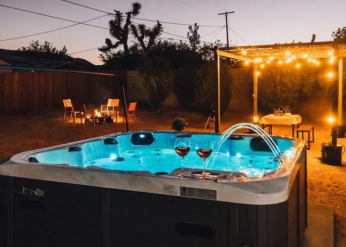 Minutes To Jt National Park, Hot Tub & Game Room