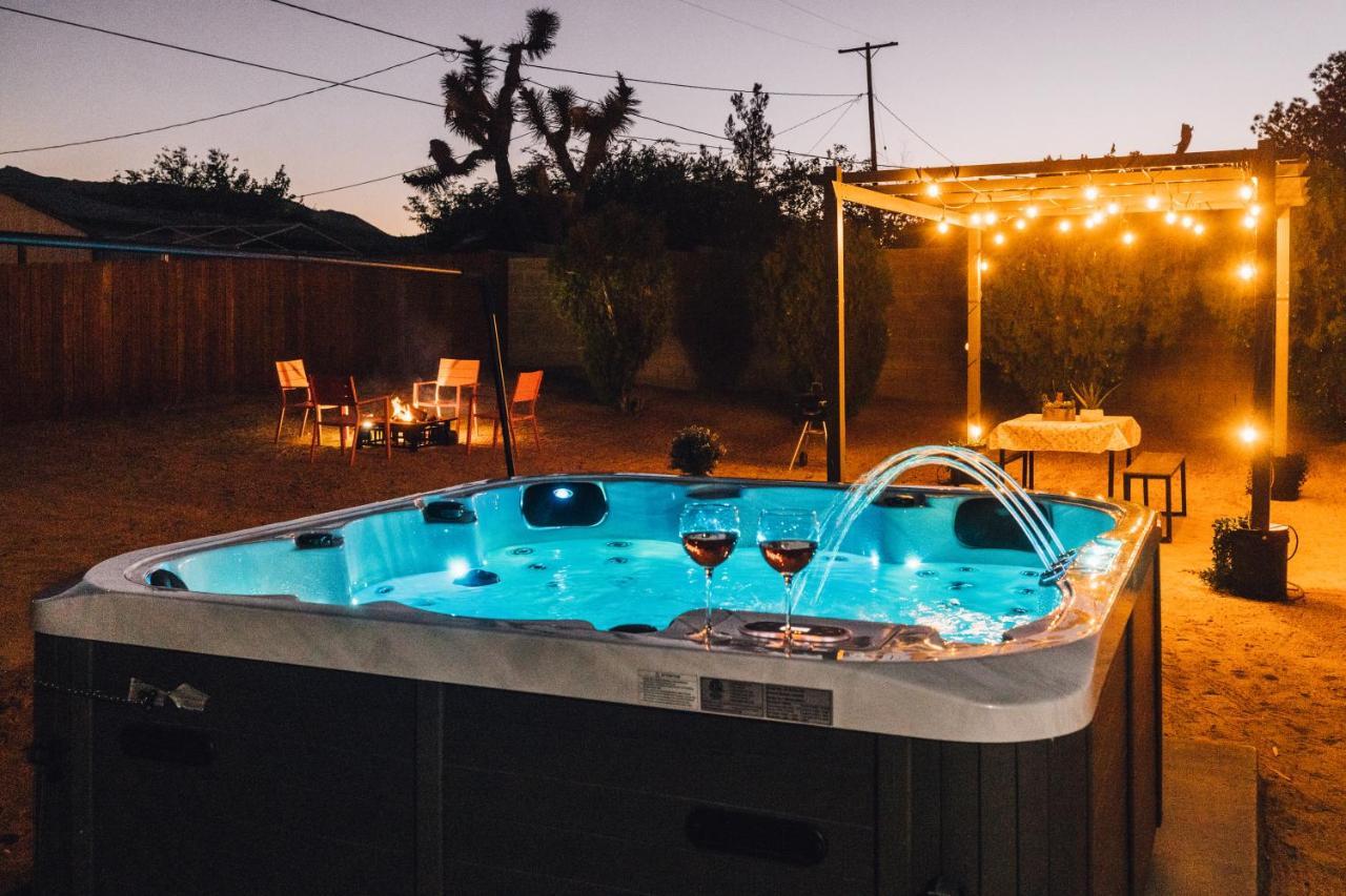 Holiday home Minutes To Jt National Park, Hot Tub & Game